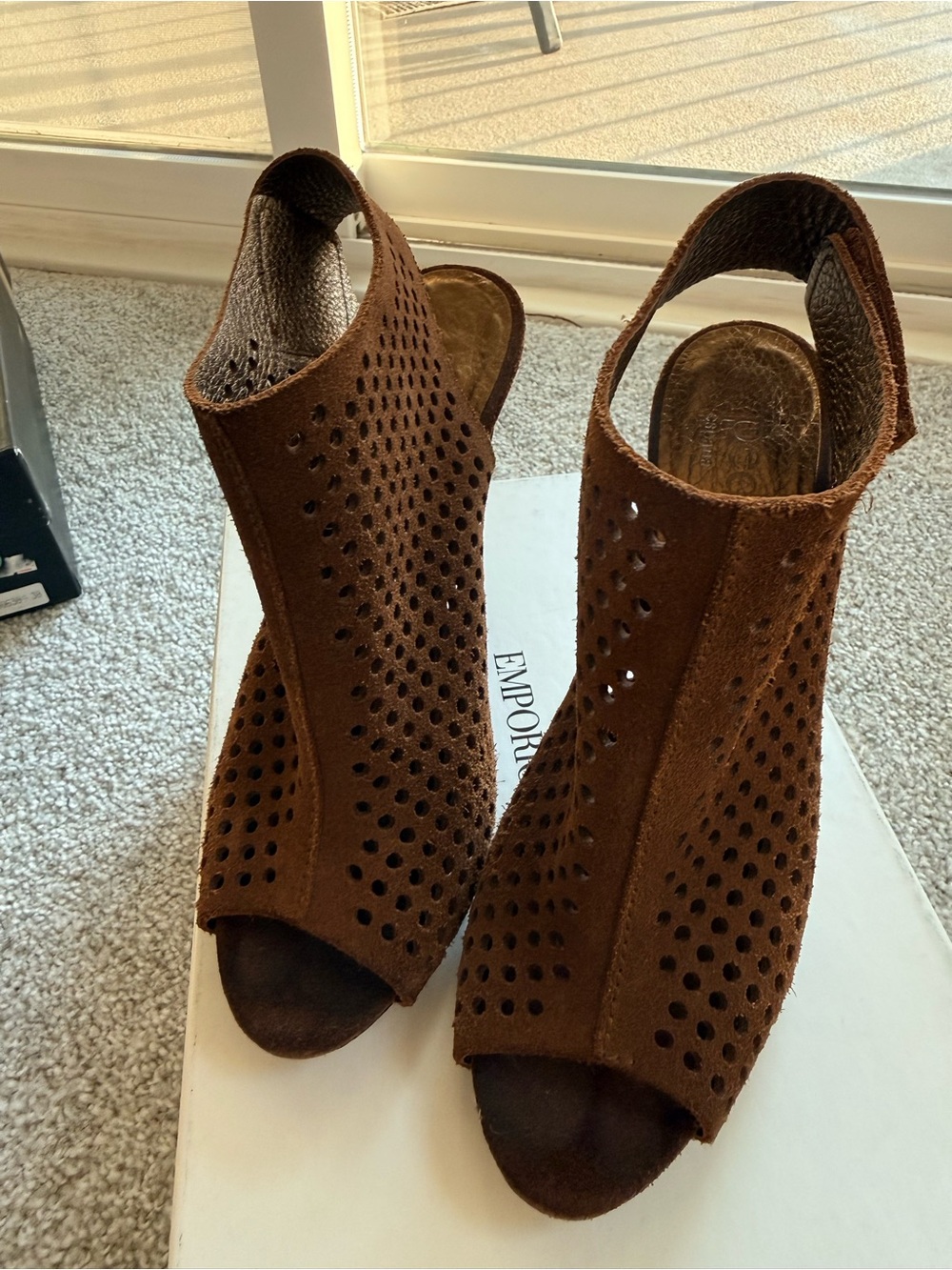 Pedro Garcia Women’s Open-Toe Perforated Suede High Heels - Brown size US 8 EU38 - Picture 3 of 7